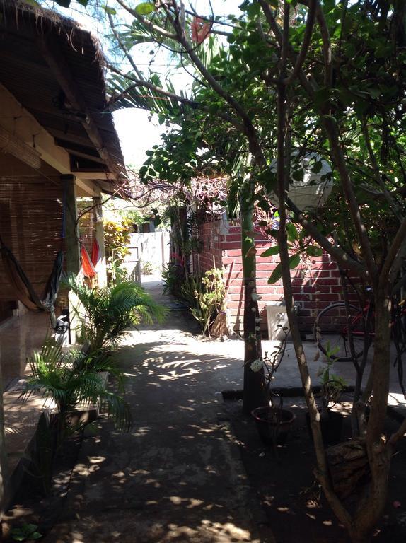 Three Little Birds Homestay Gili Trawangan Zewnętrze zdjęcie